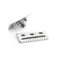 Replacement head from MÜHLE for safety razor, closed comb 