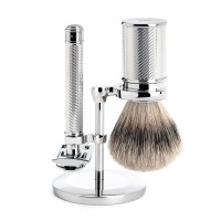 Shaving set from MÜHLE, silvertip badger, with safety razor, handle material metal 