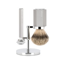 Shaving set designed by Mark Braun, silvertip badger, safety razor, handles anodised aluminum, silver 